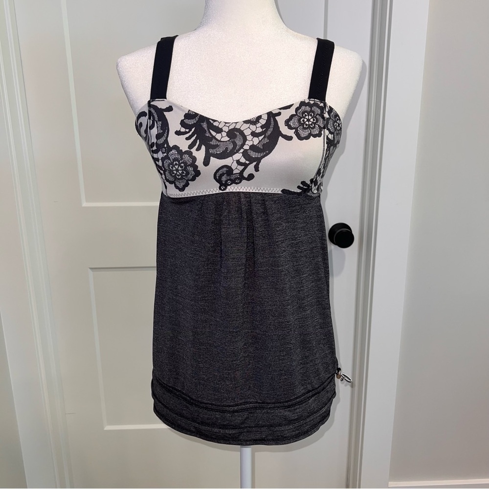 Floral Black and Gray tank top lululemon